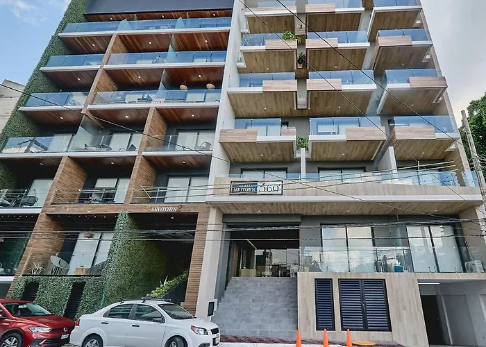 Coastal Escape W Rooftop Pool, Gym & Walk